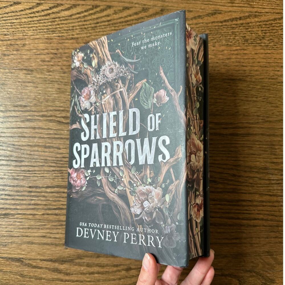 Shield Of Sparrows Devney Perry UK Deluxe Hardcover W/ Sprayed Edges
